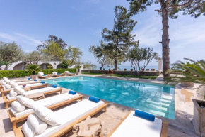 The Manor, Kavala